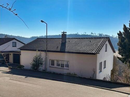 Außenansicht - 7 Zimmer Einfamilienhaus zum Kaufen in Albstadt