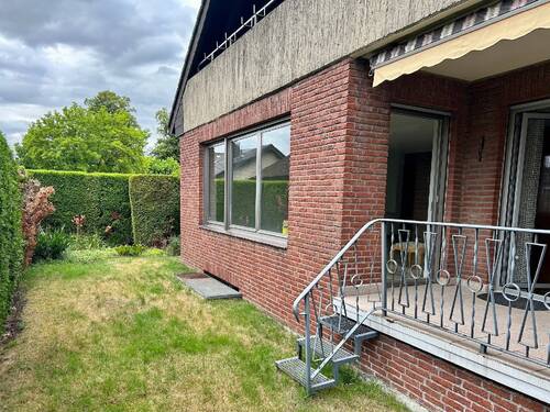 Terrasse - 7 Zimmer Einfamilienhaus zum Kaufen in Neuss