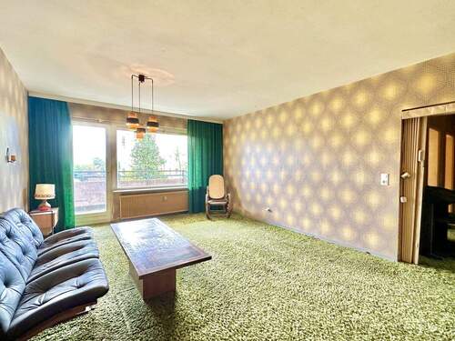 Wohnzimmer Blick zur Balkon - 