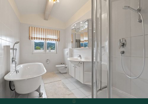 Badezimmer - Etagenwohnung mit 126,00 m² in Oberstdorf zum Kaufen