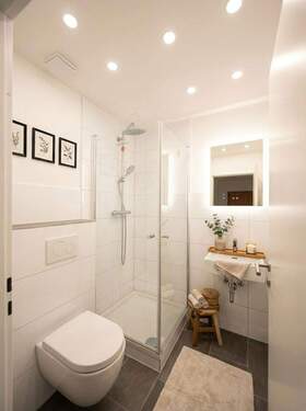 Digitale Deko/Möbel Bad - 3 Zimmer Etagenwohnung zur Miete in Aachen