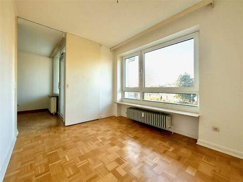 Zimmer am Wohn- Essbereich (2) - 