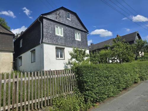 Außenansicht - 7 Zimmer Einfamilienhaus zum Kaufen in Remptendorf