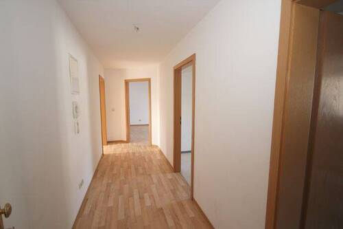 Flur - 2 Zimmer Etagenwohnung zur Miete in Döbeln