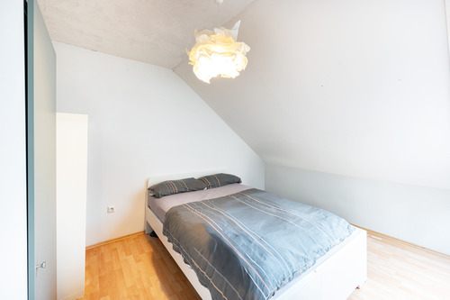 Schlafzimmer - 3 Zimmer Etagenwohnung in Gochsheim