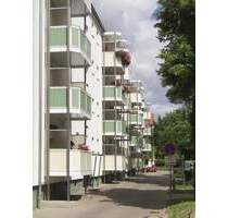 2 Raum-Wohnung mit Balkon sucht neuen Mieter - Riesa Gröba
