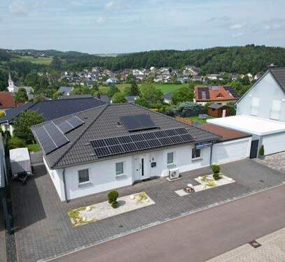 Frontansicht - 4 Zimmer Bungalow zum Kaufen in Zerf