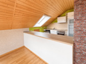 Offene Küche mit gemütlicher Sitztheke - 2 Zimmer Etagenwohnung zum Kaufen in Unter-Abtsteinach