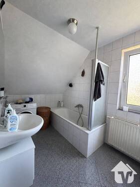 Badezimmer - Etagenwohnung mit 55,00 m&sup2; in Lingen zur Miete