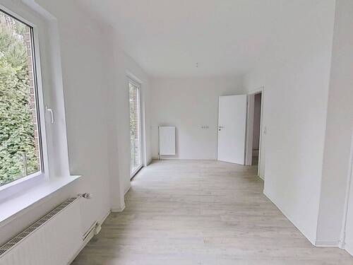 Ansicht I: Wohnküche - Das perfekte Familiendomizil: Großzügiges 6-Zimmer-Raumwunder (106 m²) mit Gartenzugang