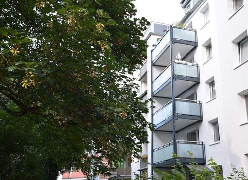 Großer Südbalkon nach Fertigstellung ähnlich - Nordstadtcharme pur und ein großer Südbalkon! Helle 3,5-Zimmer-Wohnung im 2.Stock, zentrale aber ruhige Lage in Rennweg