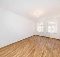 Modern renoviert: 3 Zimmer mit Parkett, Balkon & Badewanne - Leipzig Stötteritz