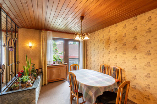 Esszimmer - 6 Zimmer Einfamilienhaus in Erdmannhausen
