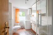 Bad EG DHH Blick vom Eingang - 
