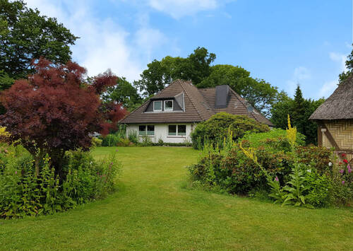 Außenansicht - Modernes Einfamilienhaus mit Baugrundstück und historischem Nebengebäude in Wesseln
