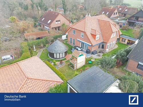 Bild 1 - Exklusives Wohnerlebnis: Luxuriöses Einfamilienhaus mit Wellnessbereich und Traumgarten
