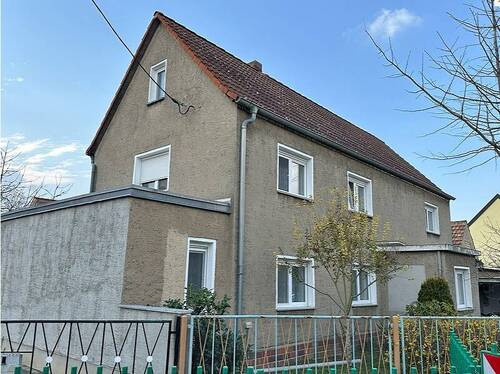 Hausansicht seitlich - 5 Zimmer Mehrfamilienhaus, Wohnhaus zum Kaufen in Belgern-Schildau
