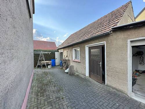Hof - Mehrfamilienhaus, Wohnhaus mit 130,00 m² in Belgern-Schildau zum Kaufen
