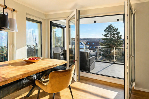 Wohn-Essbereich-Zugang Balkon - 