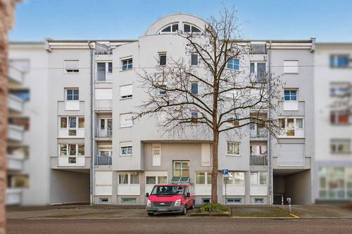 Wohnung verkaufen Karlsruhe - Gepflegte 2-Zimmer-Wohnung mit Balkon, Aufzug & TG im Musikerviertel