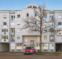 Gepflegte 2-Zimmer-Wohnung mit Balkon, Aufzug & TG im Musikerviertel - Karlsruhe Mühlburg