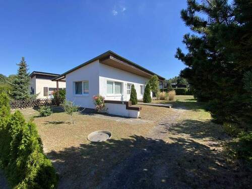 Ansicht West - Grundstück - Bungalow mit 73,00 m² in Basedow / Seedorf zum Kaufen