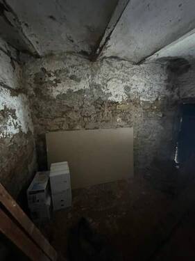 3 Keller und Hof (2) - 