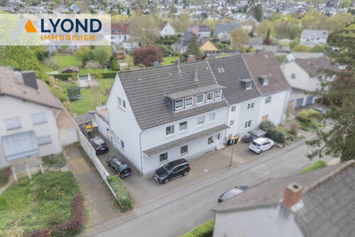 Luftaufnahme - Dieses sanierte 6-Familienhaus in Dortmund Berghofen sucht Sie als neuen Eigentümer!
