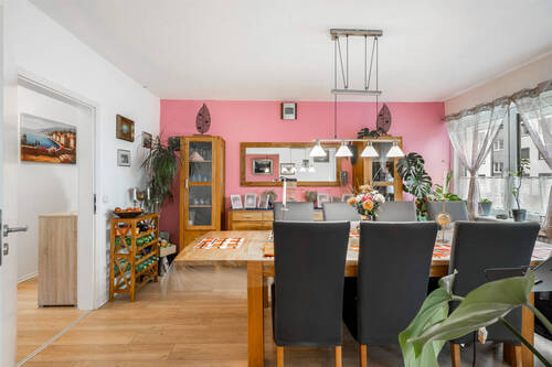 H09112488 - Charmante 4-Zimmer-Wohnung mit Balkon und Wohlfühlambiente.