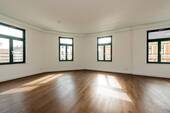 Wohnzimmer - Perfekt für 2! + Lift + Parkett + Fußbodenheizung + Wanne & Dusche + LED-Licht + Übernahme EBK mgl