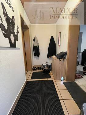 Flur Erdgedschoss - Mehrfamilienhaus, Wohnhaus mit 171,00 m² in Ludwigsstadt zum Kaufen