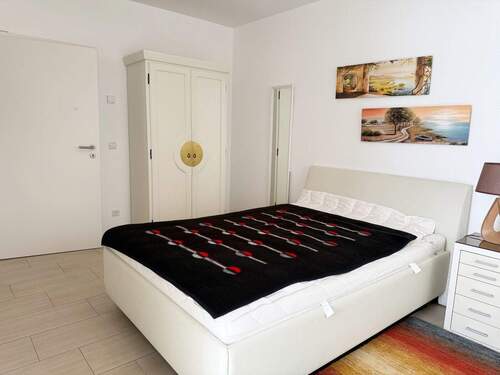 Schlafzimmer Bild 1 - 