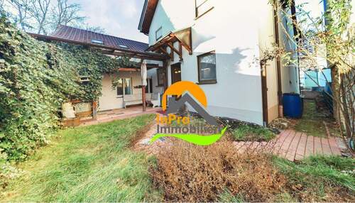 600 - powered by InPro Immobilien - +++ Sonntags frische Brezeln und für jedes Kind ein eigenes Zimmer: Einfamilienhaus in Dettingen.