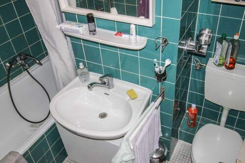 Badezimmer - 1 Zimmer Etagenwohnung in Hannover