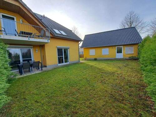 Grundstück nord-westseitig - 6 Zimmer Doppelhaushälfte zum Kaufen in Göhren-Lebbin