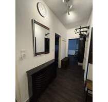 Möblierte 3-Zimmer-Wohnung (90 m²) mit Balkon, Klima & EBK - Nähe EZB - Frankfurt am Main Sachsenhausen