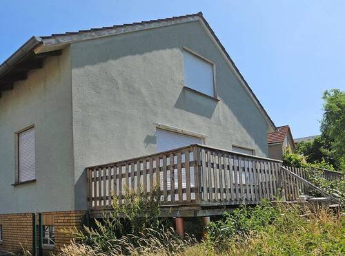 Terrasse / Nord-Ost Ansicht - Einfamilienhaus mit 186,00 m&sup2; in Höxter / Lüchtringen zum Kaufen