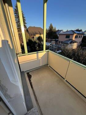Balkon 1 - Etagenwohnung mit 124,00 m&sup2; in Chemnitz zur Miete
