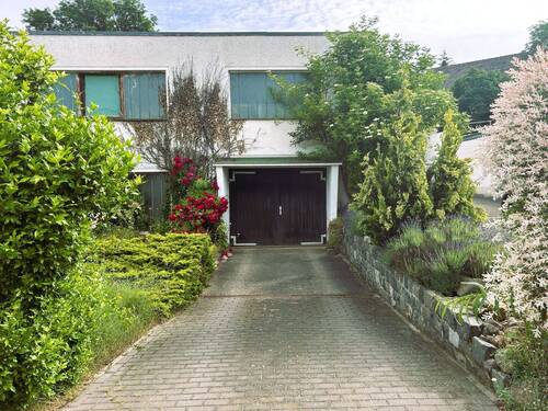 Garage/Werkstatt - 5 Zimmer Einfamilienhaus zum Kaufen in Petersberg