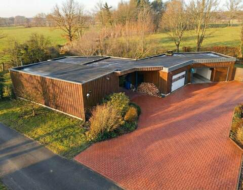 Werkstatt, Garage u.- Carport - 