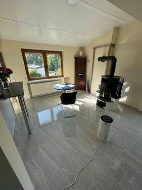 17 Eßzimmer mit Kaminofen - 