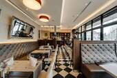 Restaurant / Lobby - 