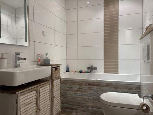 Badezimmer - 4 Zimmer Reihenmittelhaus in Krefeld