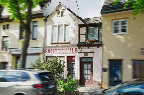 Frontansicht - 5 Zimmer Reihenmittelhaus in Bremen