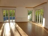 Referenz Wohnen - 2-Raum Wohnung mit Blick auf die weiße Elster in idyllischer Umgebung - TOP-Lage in Schleußig !