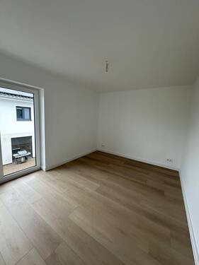 Schlafzimmer 2 OG - 