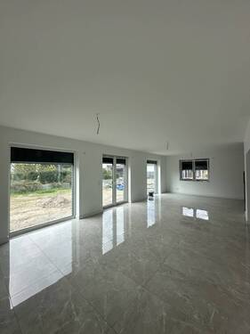 Wohnzimmer - 4 Zimmer Doppelhaushälfte in Lauenburg/Elbe