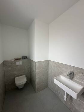 Gäste-WC EG - 