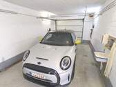 Garage mit Strom- und Wasseranschluss - 