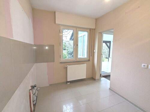 Küche - Doppelhaushälfte mit 90,00 m&sup2; in Grevenbroich zum Kaufen